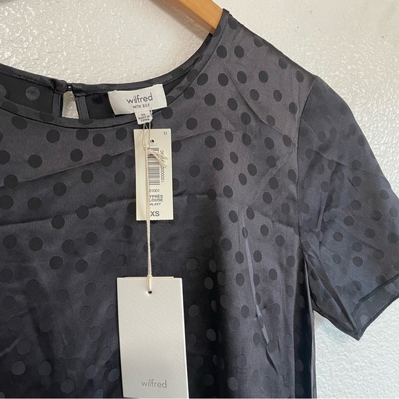 NWT Aritzia Wilfred 100% Silk Cypres Short Sleeve Keyhole Back Top Black XS - Picture 3 of 7